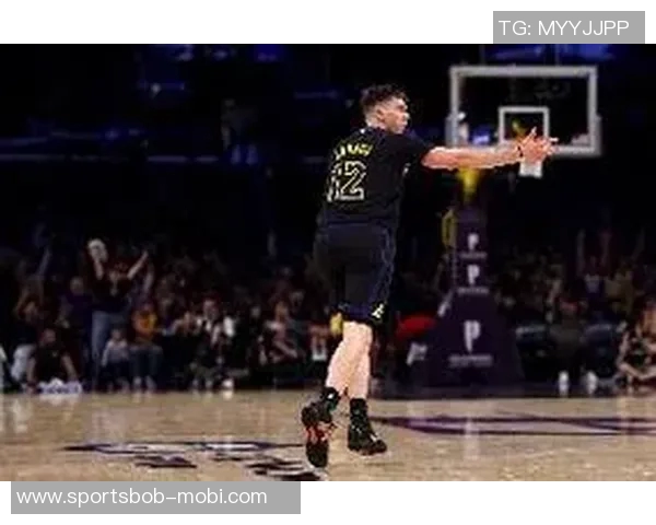 雷迪克谈拉拉维亚成长之路强调05秒接球投篮策略与全面表现